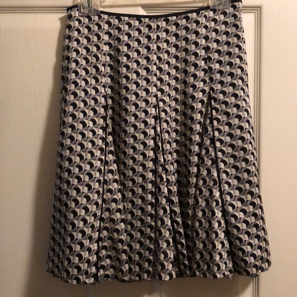 WHBM black/white/gray skirt, size 2